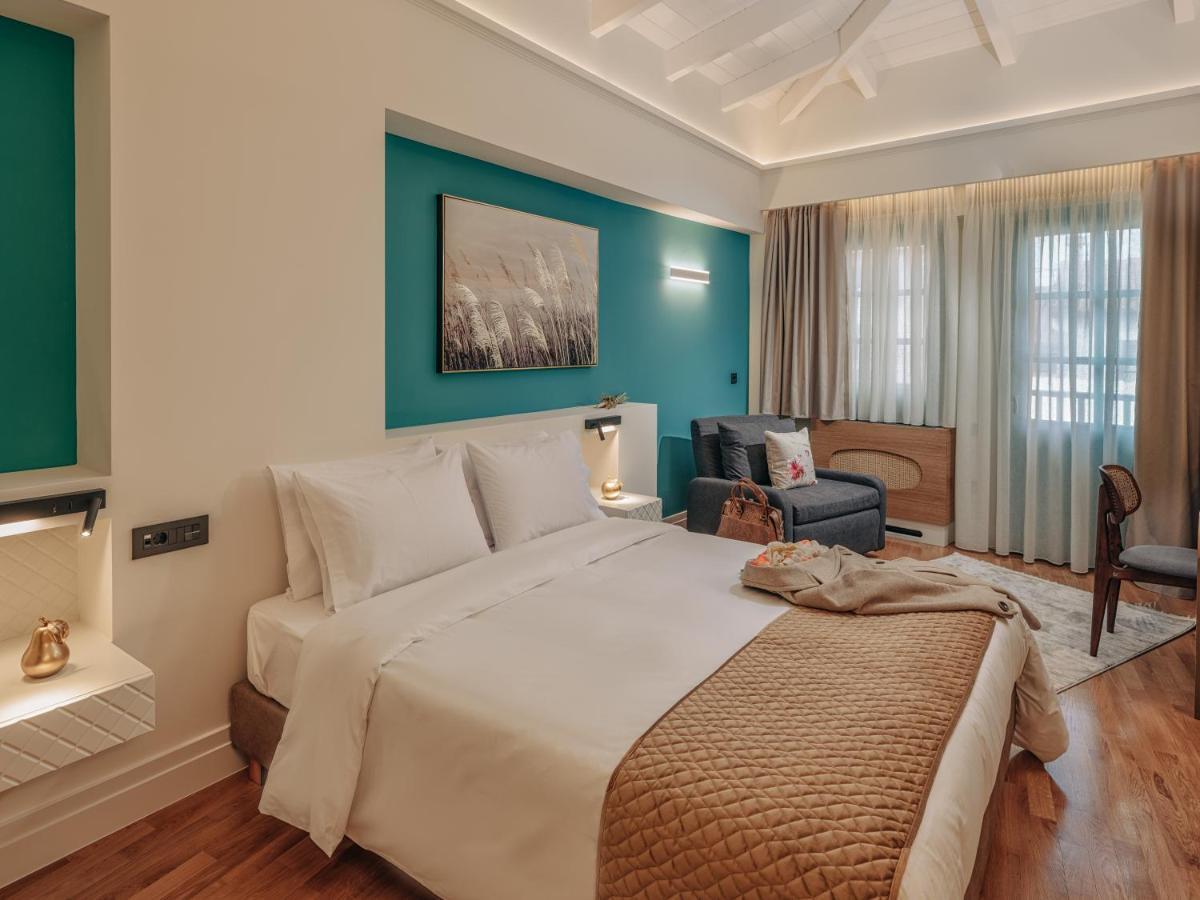 Castrello Old Town Hospitality Hotel อิโออันนินา ภายนอก รูปภาพ