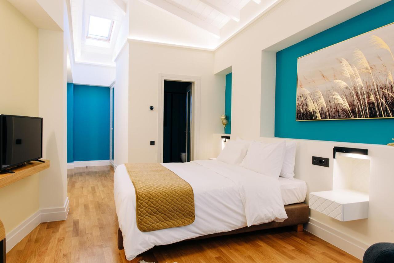 Castrello Old Town Hospitality Hotel อิโออันนินา ภายนอก รูปภาพ